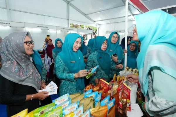 Tim Penggerak PKK Provinsi Sulawesi Selatan (Sulsel) menggelar Ramadan Festive 2024, yang dilaksanakan di Halaman Kantor PKK Sulsel, Kamis (28/3).