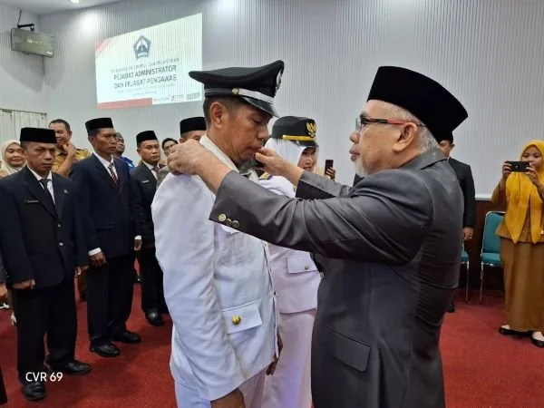Wabup Bantaeng Lantik 21 Pejabat Administrator dan Pengawas. (Dok: Ist)