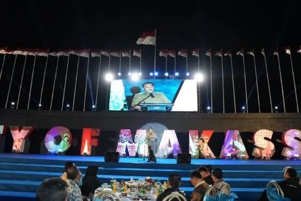 Pesta rakyat yang digelar oleh Pemerintah Provinsi Sulawesi Selatan berlangsung meriah selama dua hari sejak senin (4/3) dan Selasa (5/3) malam.