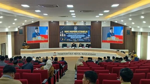Wali Kota Makassar Munafri Arifuddin saat menyampaikan jawaban atas pandangan fraksi dari DPRD kota Makassar (Dok: KabarMakassar)