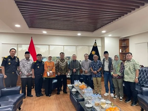 Wakil Gubernur Sulbar Salim S Mengga saat melakukan audiens dengan Dirjen Bea cukai di Jakarta (Dok : Ist).