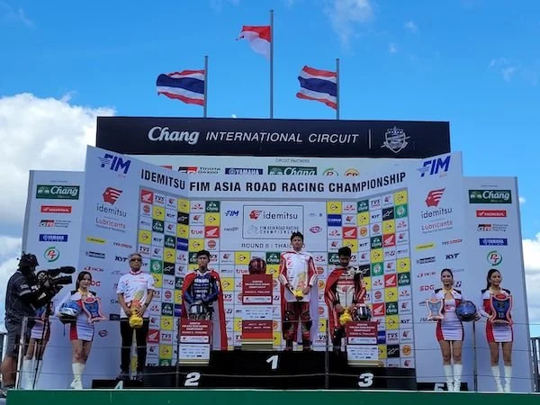 Pebalap binaan PT Astra Honda Motor, Fadillah Arbi Aditama yang tergabung dalam Astra Honda Racing Team bawa Indonesia jadi juara Asia ARRC AP250 (Dok: Ist)