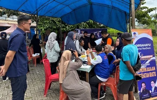 Pemeriksaan Kesehatan Gratis di Barru Jelang HUT Nasdem (Dok: Ist).