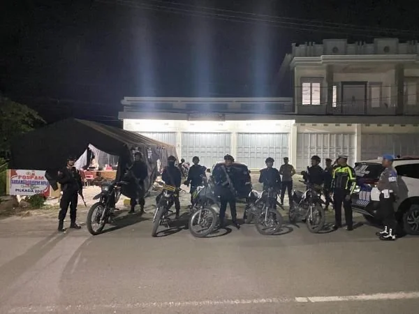 Jajaran Kepolisian Resort (Polres) Jeneponto saat menggelar Patroli Gabungan di Gudang KPU (Dok : Ist).