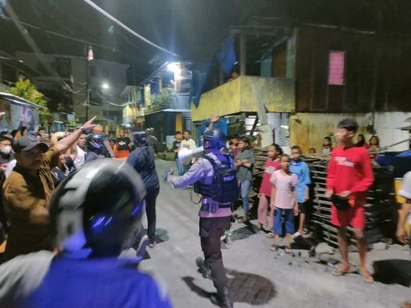 Warga sekitar di Kecamatan Tallo (Dok: Atri KabarMakassar).