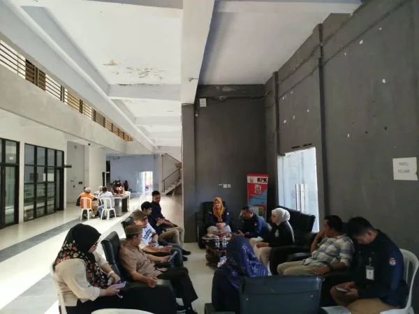 Audiens KPU Makassar dengan Cabang Dinas  Pendidikan (Dok: Ist)