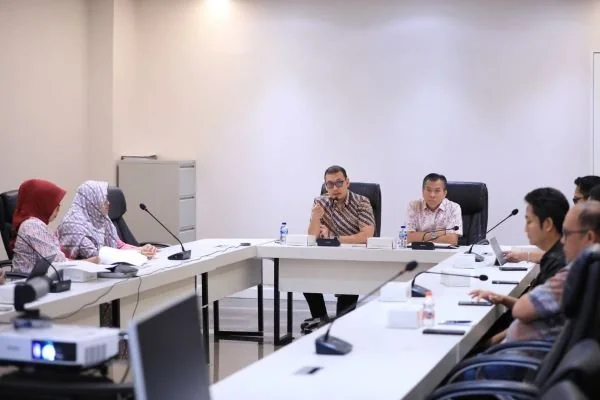 Sekda pimpin rapat Pembahasan Lanjutan Terkait Rencana Ducting Sharing dan Tindak Lanjut Progres yang dilaksanakan
SKPD, (Dok: Ist).