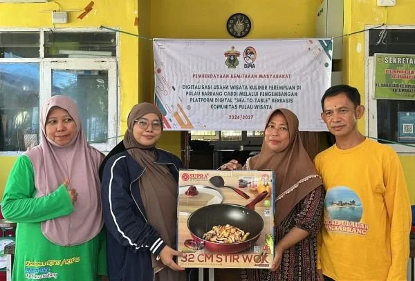Sea-to-Table: Inovasi Digital Unhas Berdayakan UMKM Perempuan di Barrang Caddi. (Dok: Ist)
