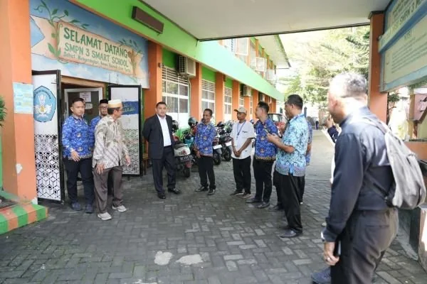 Wali Kota Makassar Munafri Arifuddin saat Kunjungan SMP Negeri 3, (Dok: Ist).