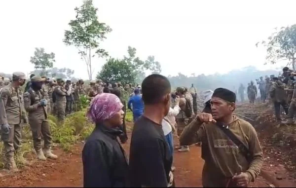 Tangkapan Layar Penggusuran Petani Laoli (Dok: Ist).