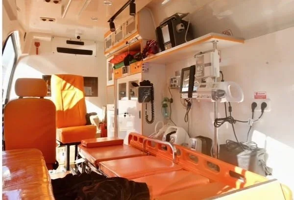 Penampakan interior ambulans MICU Sulsel (dok. Ist)