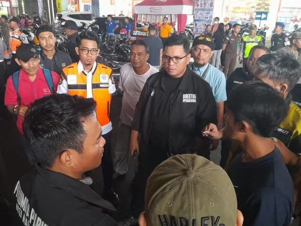 Puluhan Motor Ditertibkan, Tim Satgas Bersihkan Parkir Liar Ramayana. (Dok: Ist)