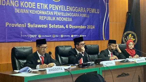 Sidang DKPP ke KPU Pangkep (Dok: Atri KabarMakassar)